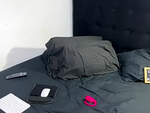 sebastiangrey06 online show from December 5, 8:54 am