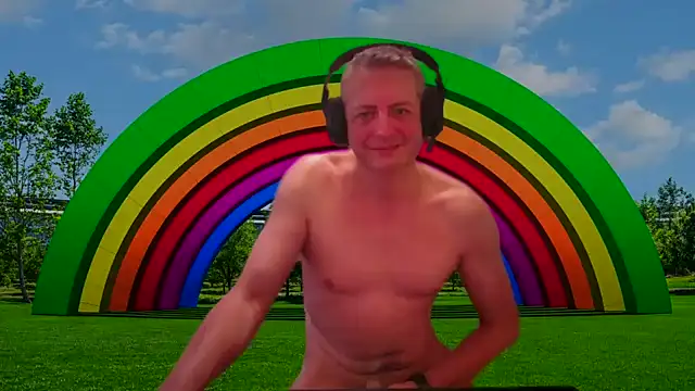 JulioMaximus online show from March 24, 6:35 pm