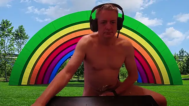 JulioMaximus online show from March 27, 4:19 pm