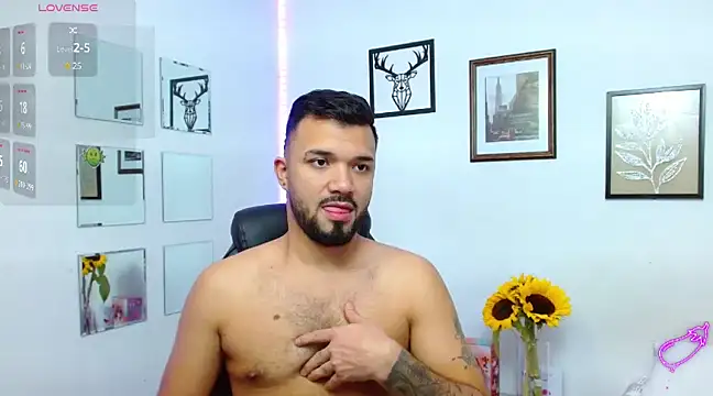 Snapshot of mathew_vidal1 chatting on February 26, 6:47 am mathew vidal1 online show from February 26, 6:47 am