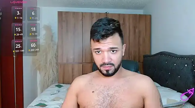Snapshot of mathew_vidal1 chatting on December 7, 12:20 am mathew vidal1 online show from December 7, 12:20 am