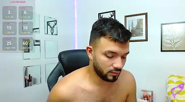 Snapshot of mathew_vidal1 chatting on March 3, 11:01 pm mathew vidal1 online show from March 3, 11:01 pm