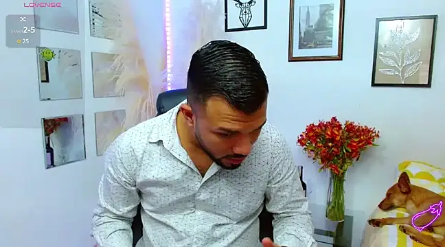 Snapshot of mathew_vidal1 chatting on February 6, 3:37 am mathew vidal1 online show from February 6, 3:37 am