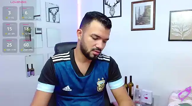 Snapshot of mathew_vidal1 chatting on March 8, 6:35 pm mathew vidal1 online show from March 8, 6:35 pm
