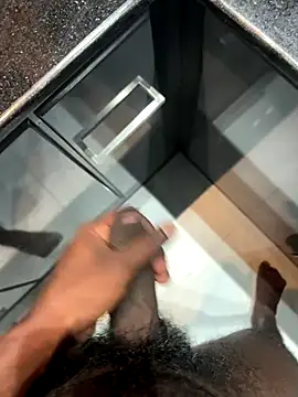 Yurt000 online show from November 19, 8:09 pm