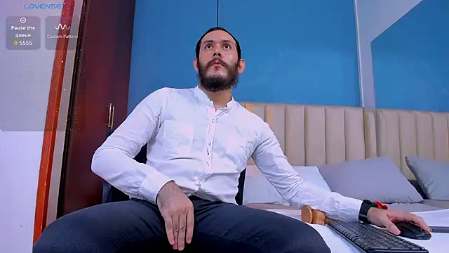 jeanpiere  online show from October 12, 3:00 am