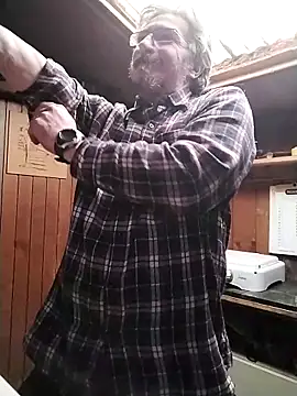 Chris8149 online show from February 16, 9:26 am