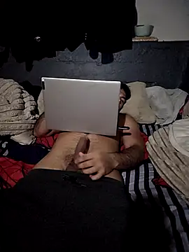 parker321516 online show from April 6, 2:08 am