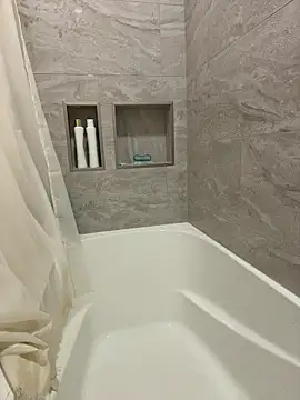 bigdeal698 online show from March 28, 8:47 am