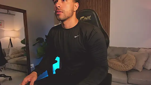 liam collins21 online show from March 16, 11:36 am