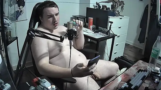 Snapshot of Longcock3345 chatting on January 1, 9:20 pm Longcock3345 online show from January 1, 9:20 pm