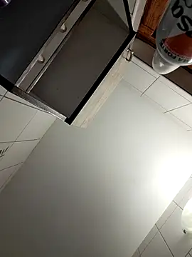 hornny1995 online show from April 26, 4:48 pm