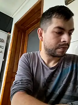 hornny1995 online show from November 29, 11:56 am