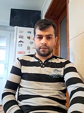 hornny1995 online show from April 9, 6:11 am