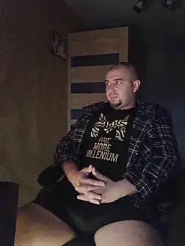 Foxyshaved online show from October 17, 4:38 am