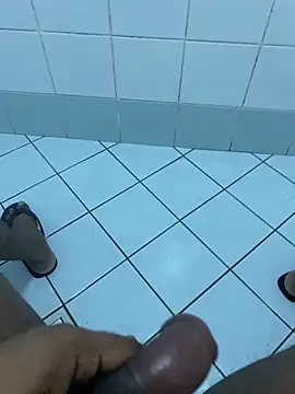 SLhotman online show from March 1, 4:33 pm