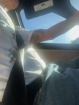 RoodoggXL online show from February 4, 10:38 pm