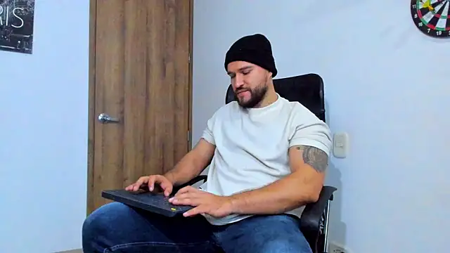 AndrewDiaz online show from October 11, 5:00 am