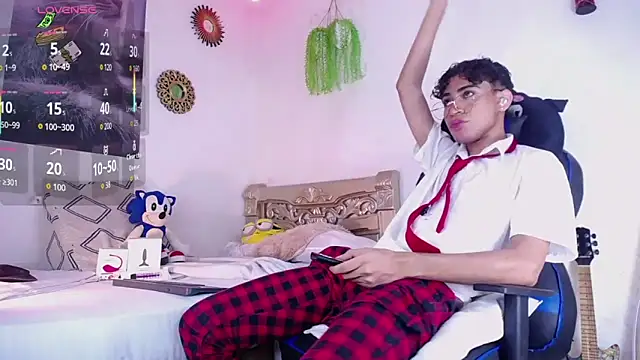 huge armound online show from October 9, 3:11 am