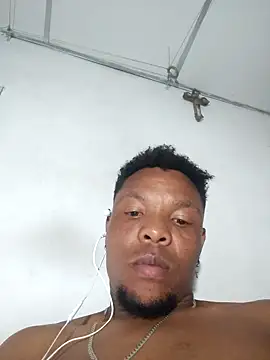 hugo3918  online show from October 10, 12:59 am