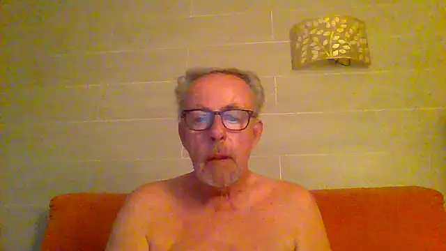 tuggy59 online show from July 18, 5:14 am