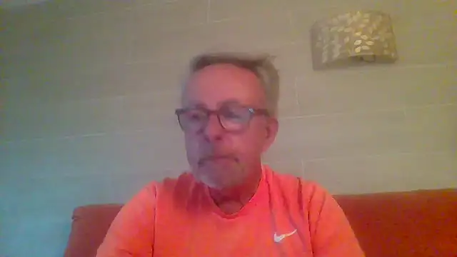 tuggy59 online show from April 17, 5:43 am