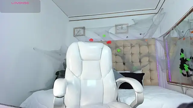 Alex cute77 online show from October 12, 10:53 am