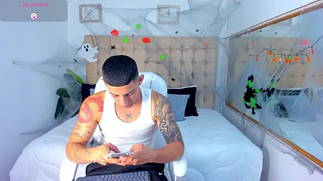 Alex cute77 online show from October 14, 12:12 pm