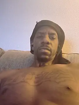 icyMike43 online show from February 12, 7:36 am