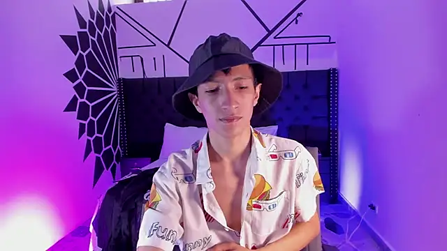 DereckCooperr online show from January 27, 9:11 pm