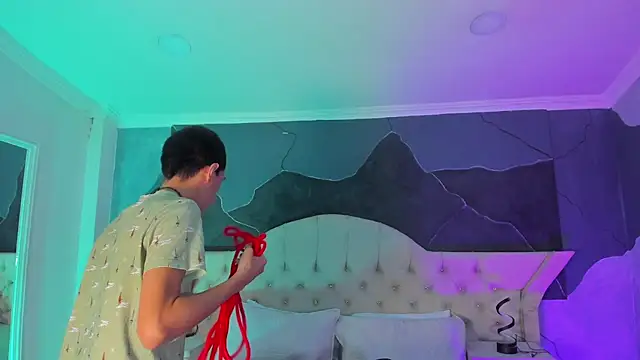 DereckCooperr online show from December 2, 7:58 pm