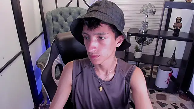 DereckCooperr online show from September 27, 9:12 pm