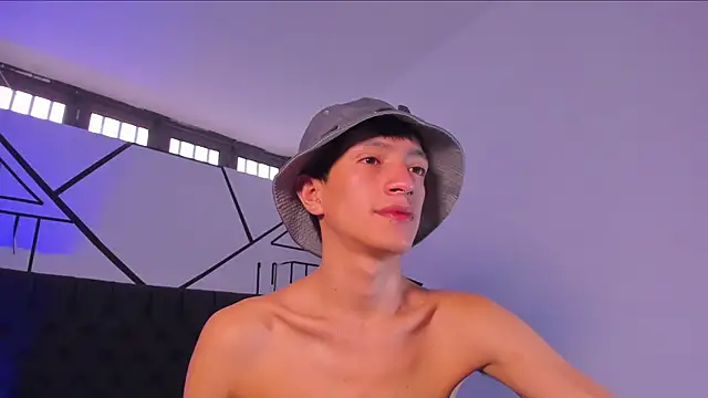 DereckCooperr online show from January 24, 8:43 pm