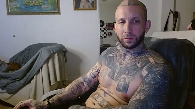 Snapshot of bobbybacala91 chatting on September 19, 10:37 am bobbybacala91 online show from September 19, 10:37 am