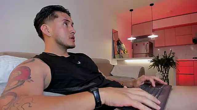 Snapshot of Chriskyle_ chatting on September 18, 12:12 am Chriskyle  online show from September 18, 12:12 am