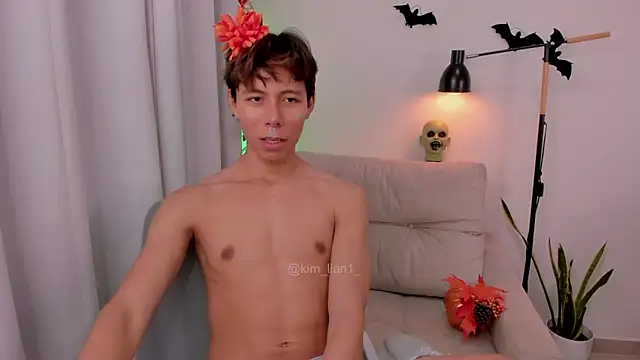 kim lian21 online show from October 8, 12:20 pm