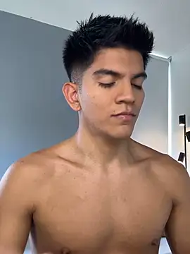 santiago 01 online show from November 25, 7:38 pm