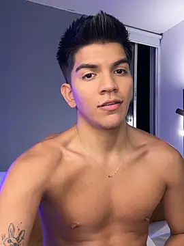 santiago 01 online show from February 28, 1:59 am