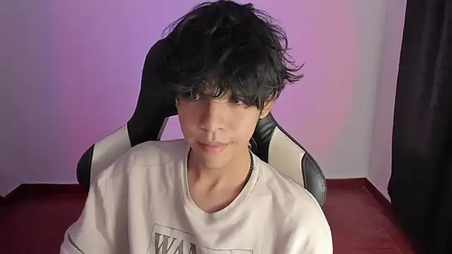 Alan26  online show from January 16, 12:45 am