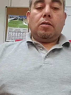 Manolete007x online show from November 7, 8:45 pm