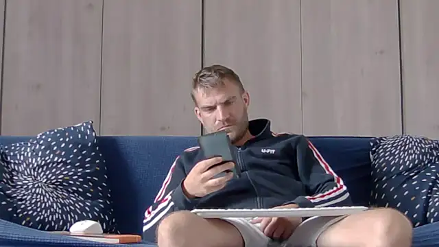 10in deluxe online show from October 12, 7:46 am