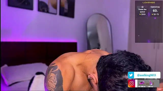 AxelKing1326 online show from November 7, 10:46 pm