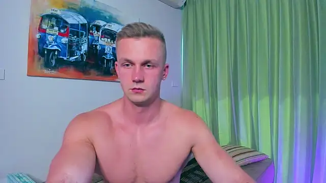 Snapshot of Samuel_Andrew chatting on December 11, 6:59 am Samuel Andrew online show from December 11, 6:59 am