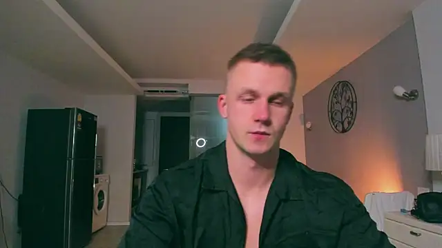 Snapshot of Samuel_Andrew chatting on September 13, 9:32 am Samuel Andrew online show from September 13, 9:32 am