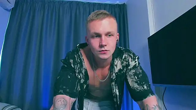 Snapshot of Samuel_Andrew chatting on January 17, 1:26 am Samuel Andrew online show from January 17, 1:26 am