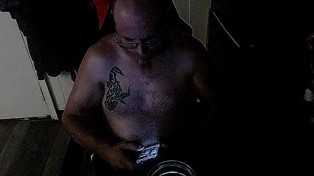 KrazyLegz online show from October 14, 1:34 am