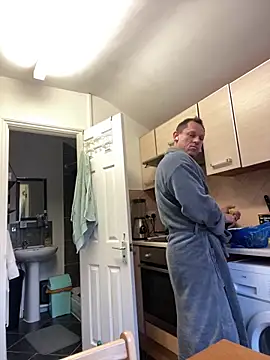 Yourhotboy 42 online show from November 16, 2:52 pm