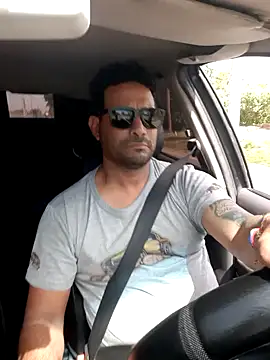 hecwil8 online show from October 23, 5:05 pm