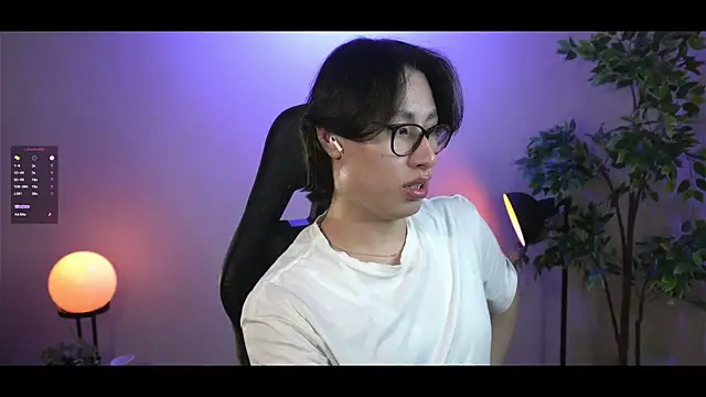 SrLuis18 online show from February 25, 2:47 am