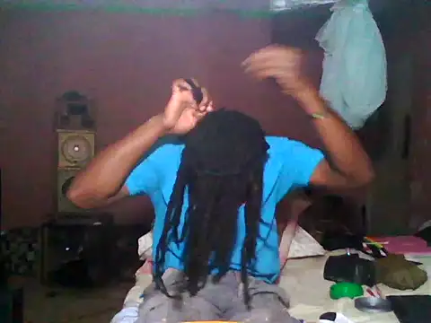 Snapshot of island-bigdick1 chatting on September 29, 4:44 am island-bigdick1 online show from September 29, 4:44 am